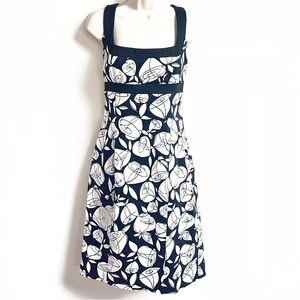 EUC Evan Picone Floral Shift Dress